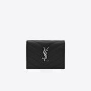 8위 Yves Saint Laurent 생로랑 마틀라세 반지갑