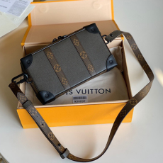 Louis Vuitton 루이비통 소프트 트렁크 월릿 M30697 2021/신상