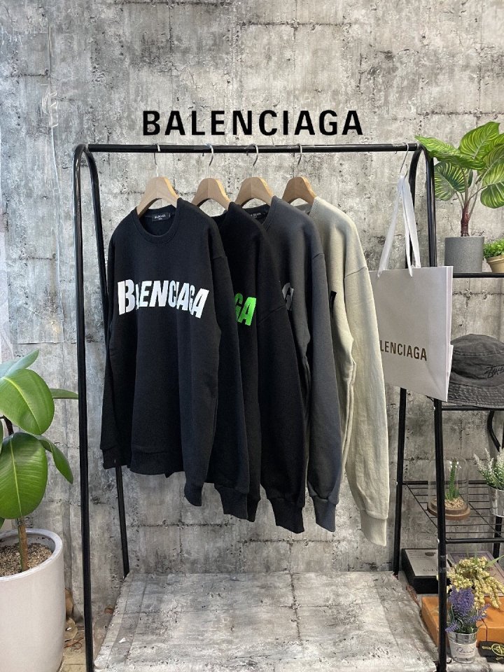 BALENCIAGA 발렌시아가 빅로고 맨투맨