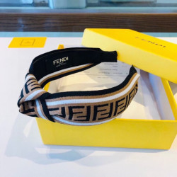 Fendi     펜디 니트 머리띠