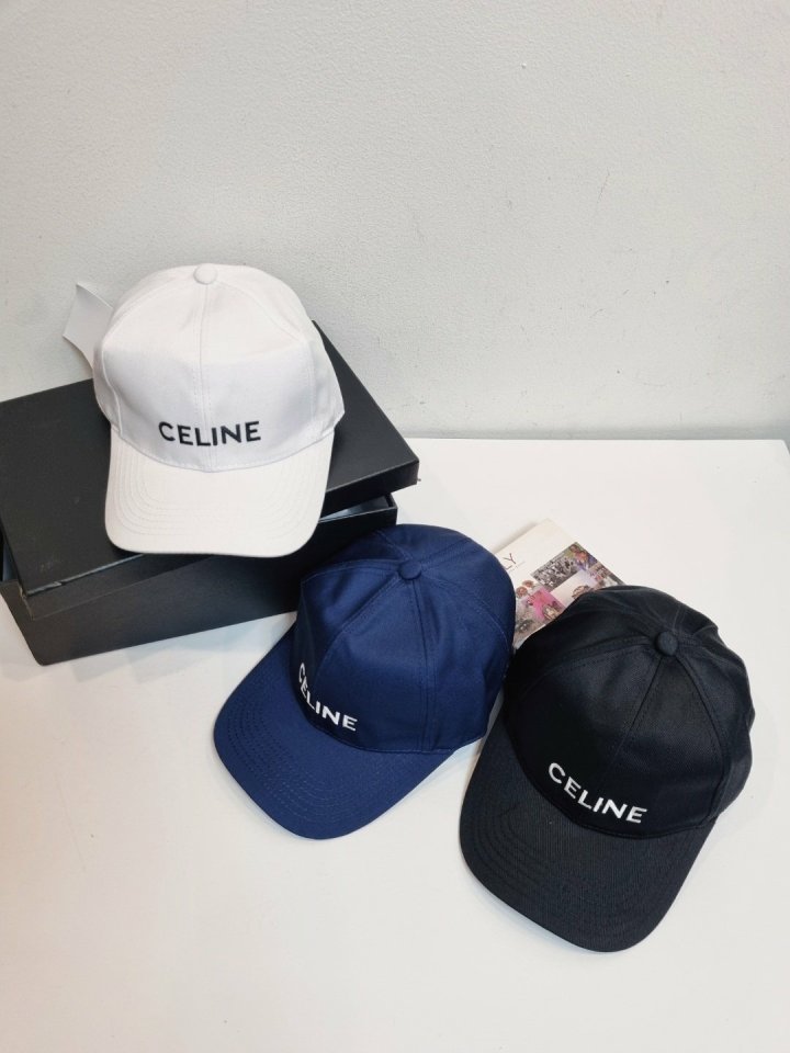 CELINE 셀린느 자수볼캡