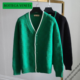 Bottega Veneta 보테가베네타 엠보 사각패턴 가디건