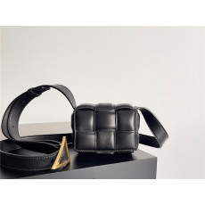  Bottega Veneta  보테가 베네타 미니 카세트백 B0106