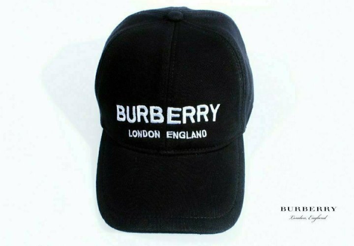 Burberry  버버리 런던.잉글랜드 자수 볼캡