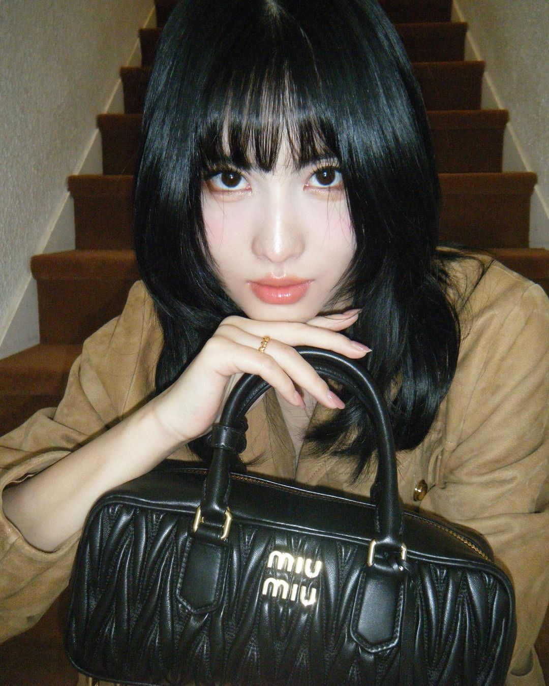 [트와이스 모모] MIUMIU 미우미우 보스턴백 5BB14