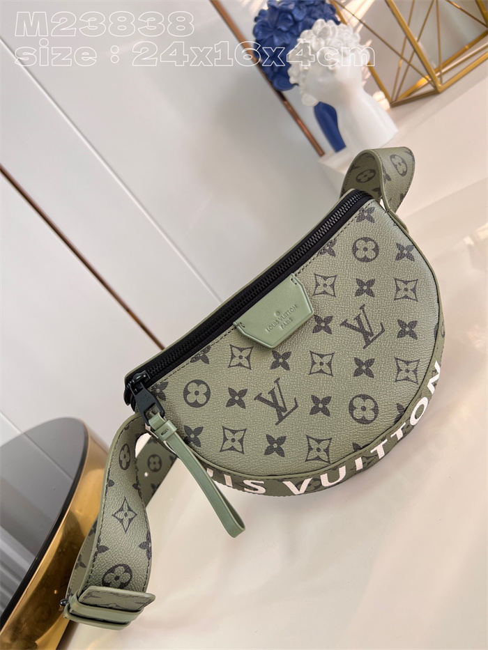 LOUIS VUITTON 루이비통 크로스&숄더백 LV 문 크로스바디 M23838