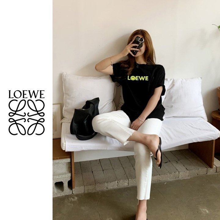 Loewe 로에베 스마일자수 반팔티