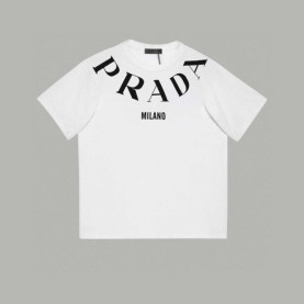 PRADA. 프라다 24SS 이니셜 넥 반팔 티셔츠