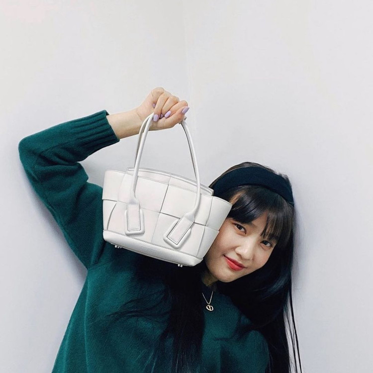 [레드벨벳 조이] Bottega Veneta 보테가베네타 인트레치오 아르코 미니 스몰 토트백