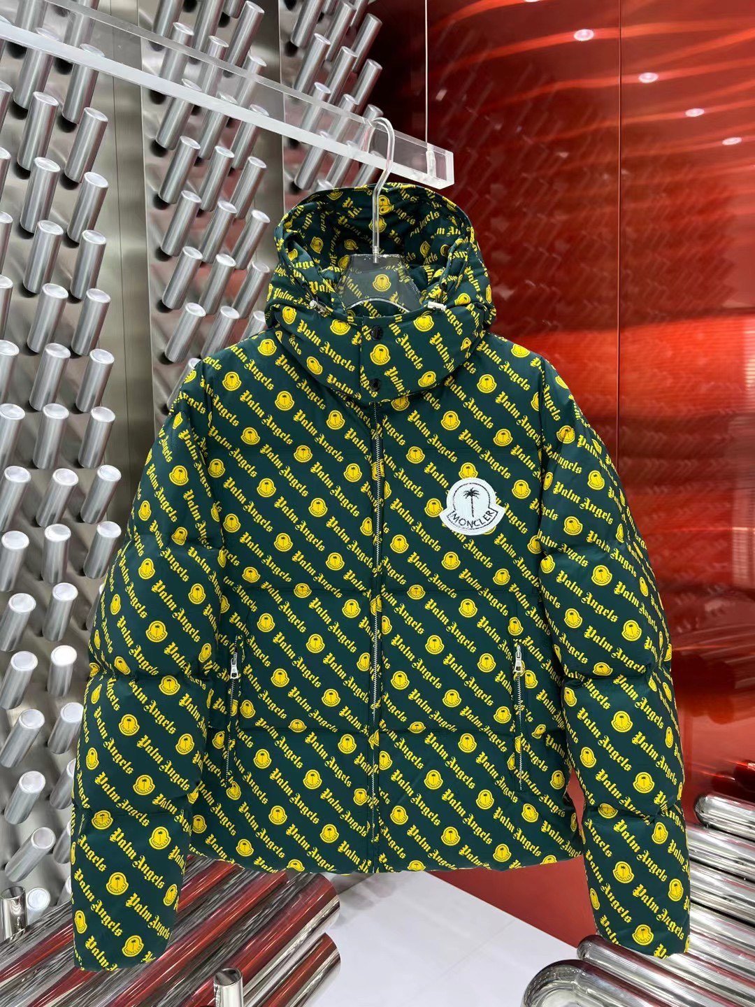 MONCLER 몽클레어 새드로고 덕다운 패딩 62