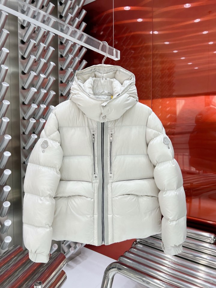 MONCLER 몽클레어 새드로고 덕다운 패딩 94