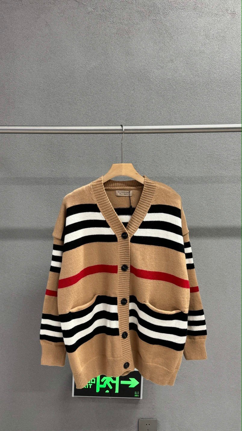 BURBERRY 버버리 백로고 가디건