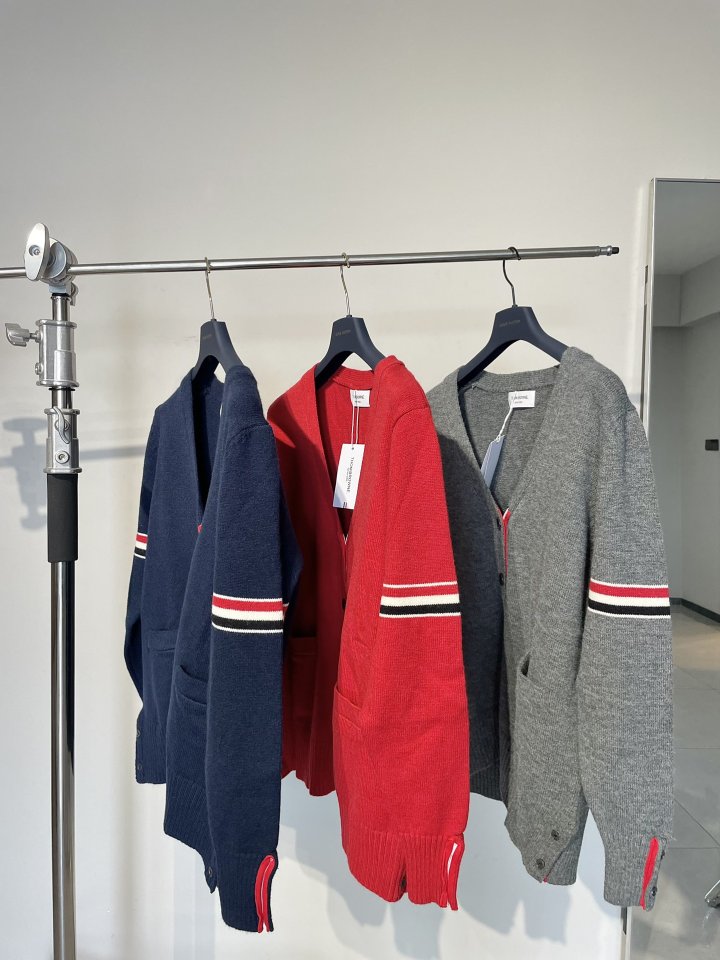 THOM BROWNE 톰브라운 백로고 가디건