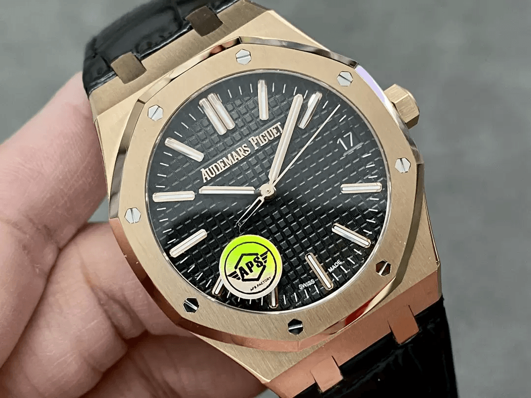 AUDEMARS PIGUET  오데마피게 로얄오크 50주년 한정판 금통 검판 가죽밴드 41mm 15510