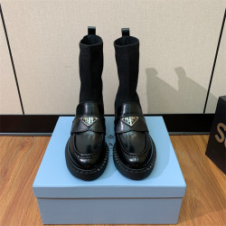 PRADA 프라다 여성용 로퍼 P65511 2024/신상