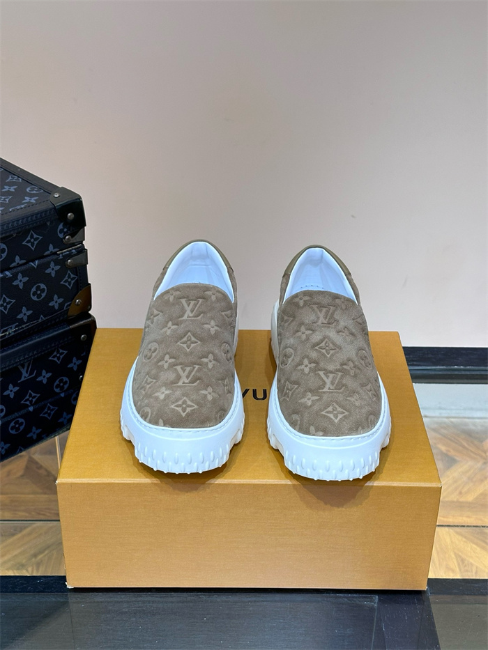 LOUIS VUITTON 루이비통 남성용 스니커즈 L96339-1 2024/신상