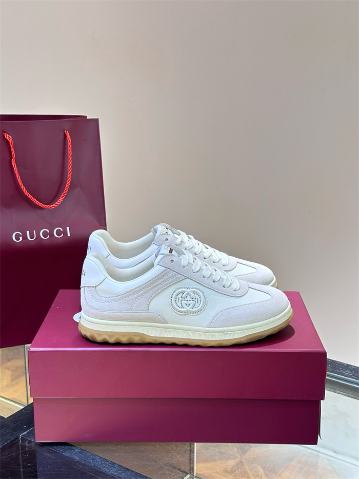 GUCCI 구찌 남성용 스니커즈 G81871 2024/신상