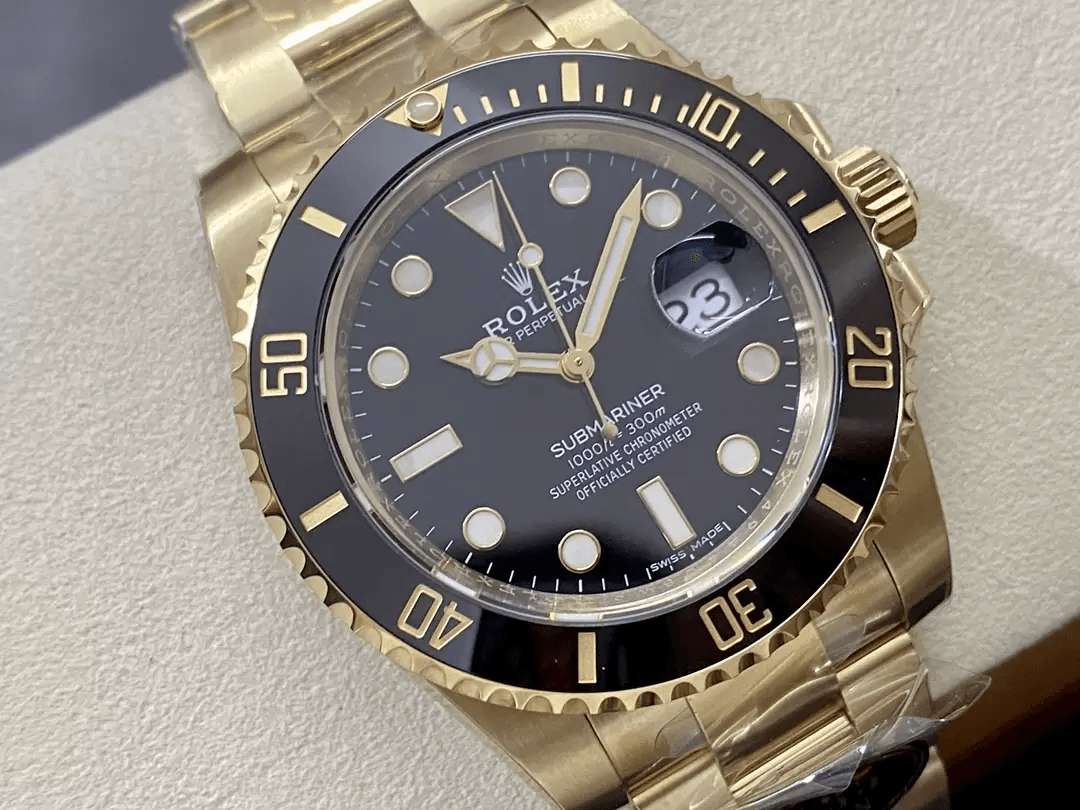 ROLEX 로렉스 서브마리너 검판 금통 40mm