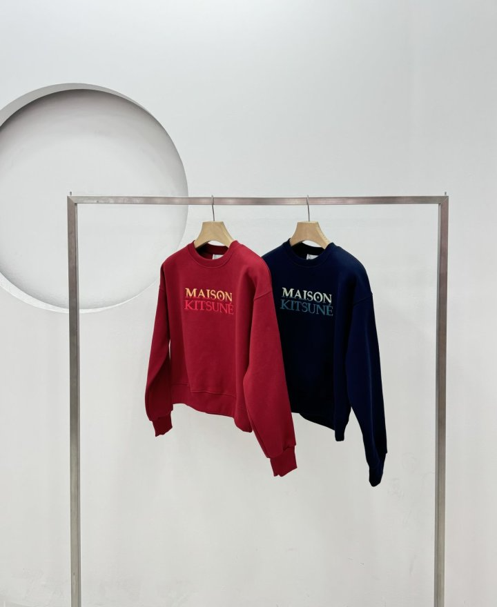 MAISON KITSUNE 메종키츠네 그라데이션 맨투맨