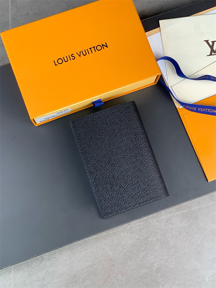 LOUIS VUITTON 루이비통 여권지갑 M64503 2024/신상 2COLOR