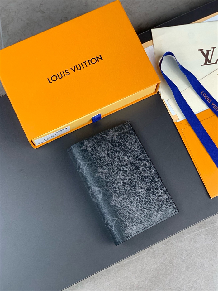 LOUIS VUITTON 루이비통 패스포트 여권지갑 M64501 2024/신상 2COLOR