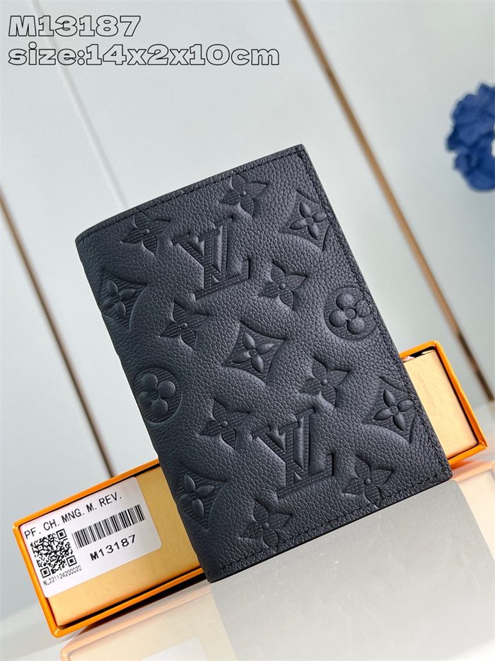 LOUIS VUITTON 루이비통 쉐도우 여권지갑 M13187 2024/신상