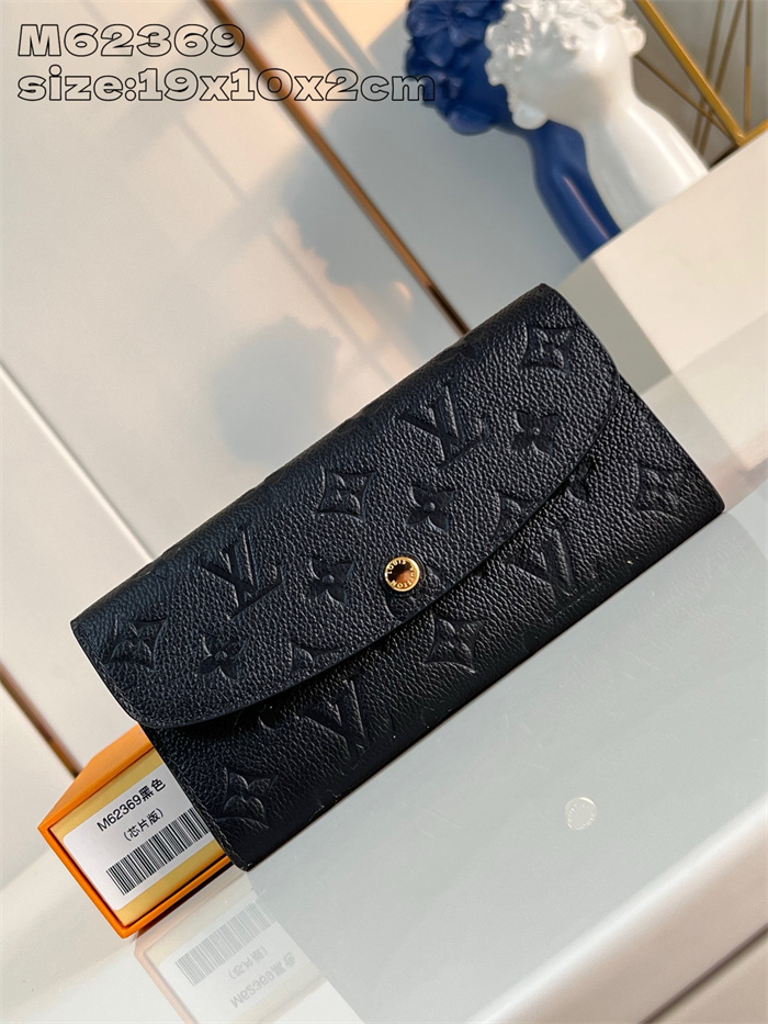 LOUIS VUITTON 루이비통 에밀리 앙프렝뜨 장지갑 M62369 2024/신상