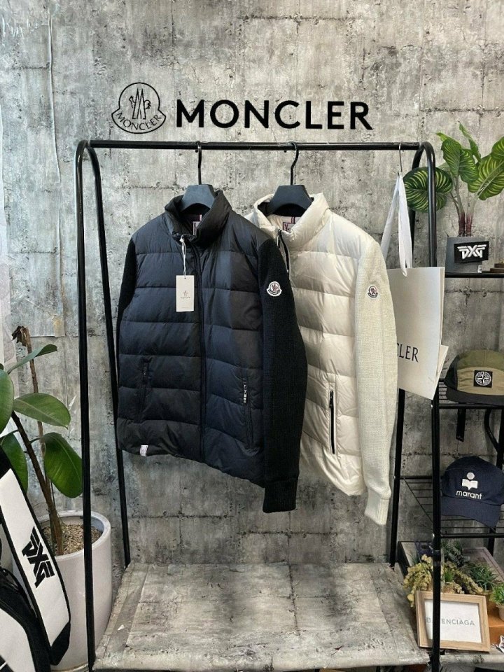 MONCLER 몽클레어 고퀄니트패딩