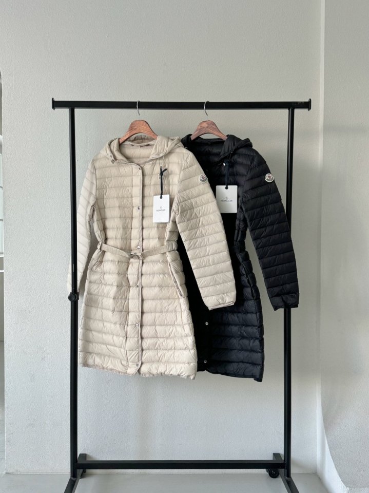 MONCLER 몽클레어 구스 미드 롱패딩