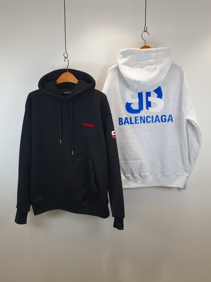 BALENCIAGA 발렌시아가 엠보 기모후드티