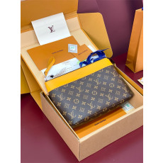 LOUIS VUITTON 루이비통 포쉐트 보야주 클러치백 M13199 2024/신상 5COLOR