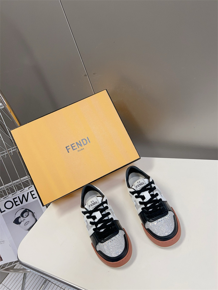 FENDI 펜디 남여공용 스니커즈 F13843-2 2024/신상 2COLOR