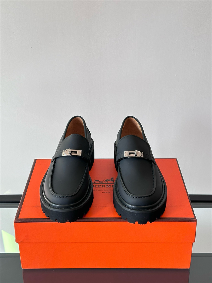 HERMES 에르메스 남성용 로퍼 H77564-1 2024/신상 2COLOR