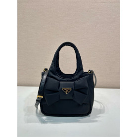 38위 PRADA 프라다 소프트 리나일론 미니백 1BA359 2024/신상