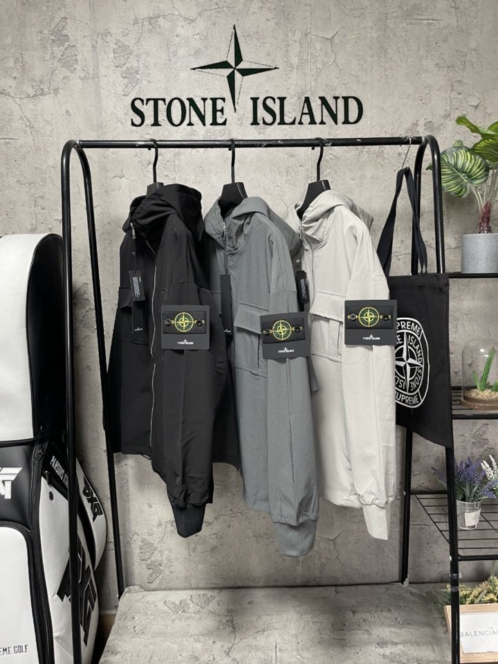 STONE ISLAND 스톤아일랜드 쿠션 후디 윈드브레이커