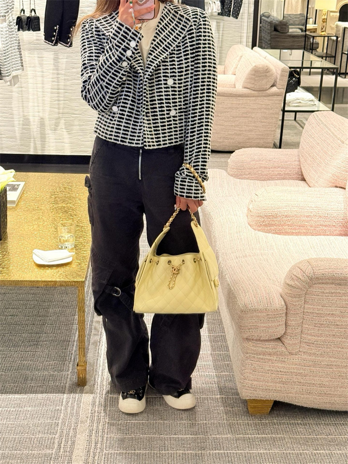 CHANEL 샤넬 버킷백 AS1051-2 2SIZE