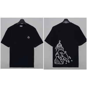 ●7월 판매 8위● MONCLER 몽클레어 고무패치 자수반팔 2COLOR