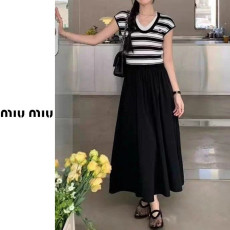 MIUMIU 미우미우 플레인 배색 원피스 2COLOR