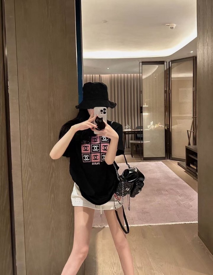 ●7월 판매 11위● CHANEL 샤넬 반팔티 2COLOR