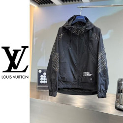 LOUIS VUITTON 루이비통 자수 이니셜 바람막이