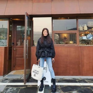 PRADA 프라다 빅포켓 바람막이 (이시영 바람막이)