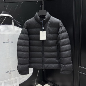 MONCLER 몽클레어 로고 다운 패딩 자켓