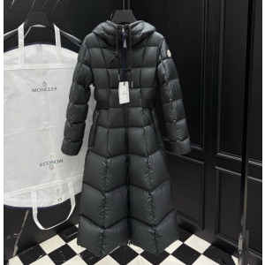 ●10월 판매 18위● MONCLER 몽클레어 여성 파우콘 롱 다운 패딩