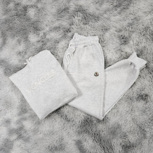 MONCLER 몽클레어 엠보 자수 기모 후드&조거 팬츠 세트 2COLOR