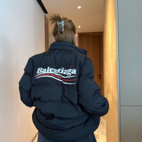 BALENCIAGA 발렌시아가 폴리티컬 캠페인 다운 패딩 　
