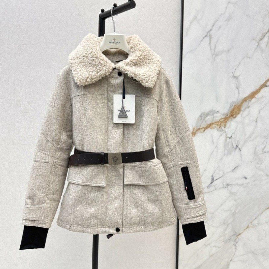 ●11월 판매 8위● MONCLER 몽클레어 발루아 울 다운재킷