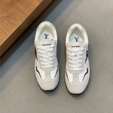 LOUIS VUITTON 루이비통 남성용 스니커즈 L67247 2COLOR