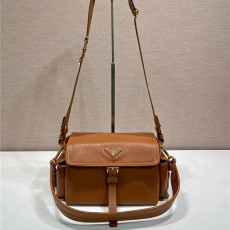 PRADA 프라다 익스플로러 스웨이드 양가죽 숄더백 1BD394