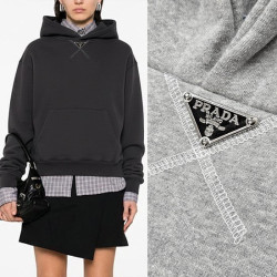PRADA 프라다 센터 플레이트 기모 후드