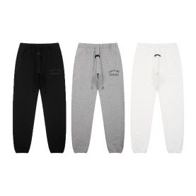 FEAR OF GOD 피어오브갓 에센셜 726 로고 플리스 스웨트 팬츠